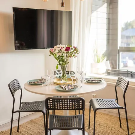 Tuulensaede - Uusi Korkeatasoinen Hiekkasaerkaet, Διαμέρισμα *